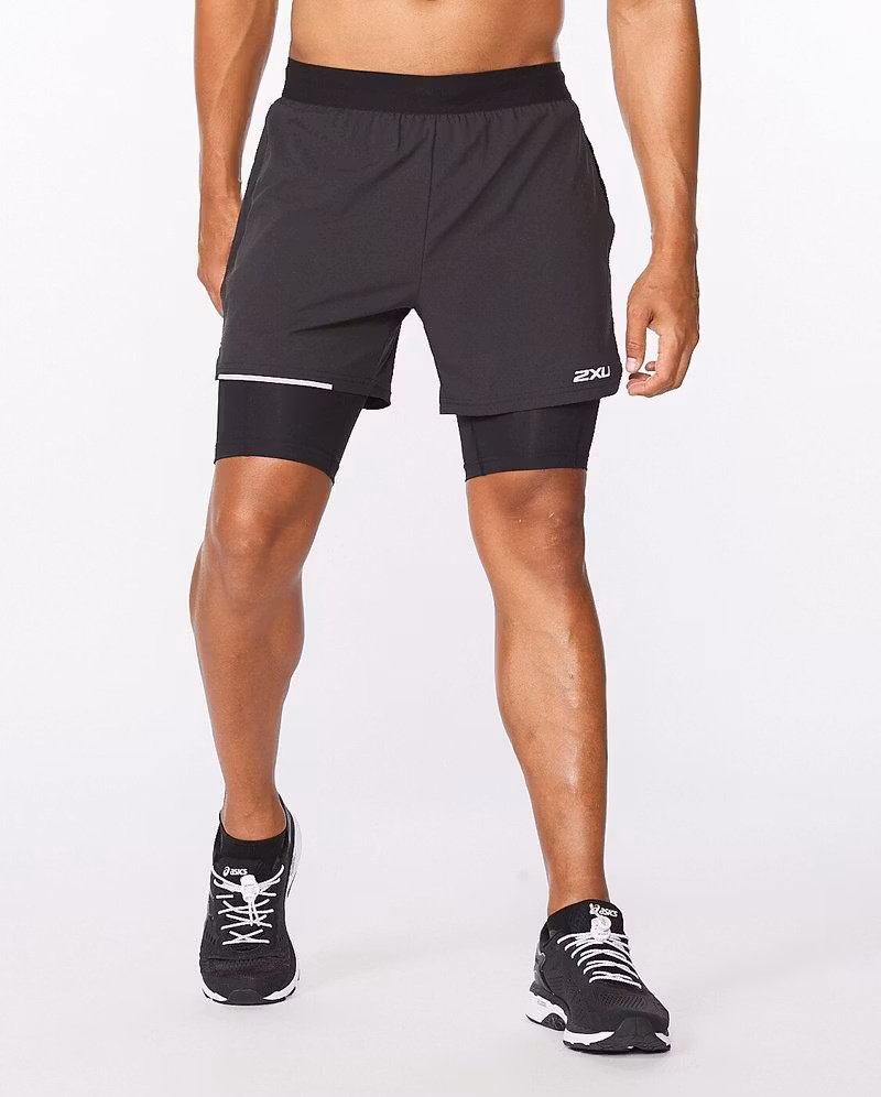 2XU Aero 2-in-1 5 inch Shorts (Herr) - Svart