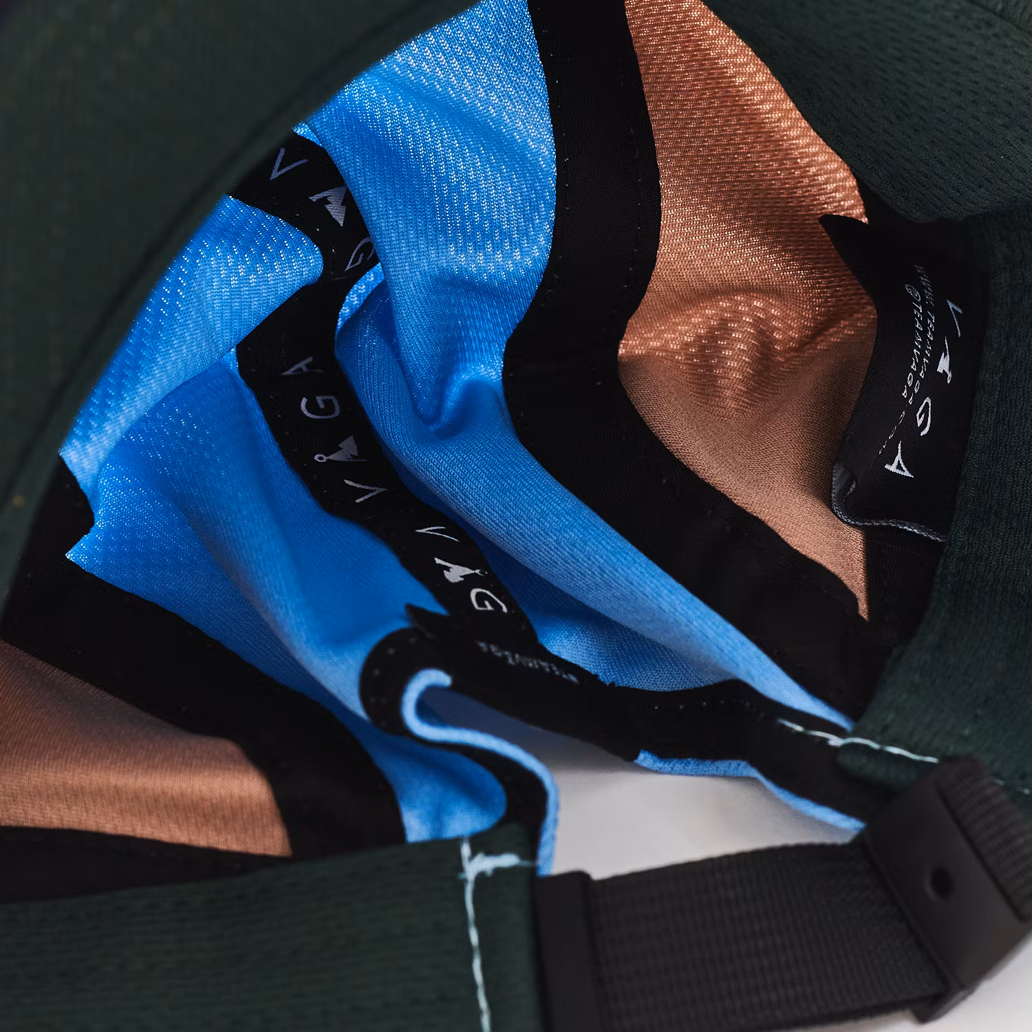 VÅGA Club Cap Camel/Beige/Light Blue/Army Green