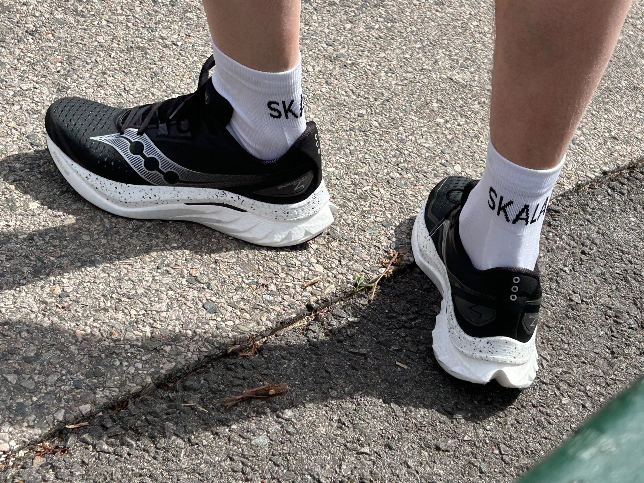 Skala i bare - Vit - Tunn löparstrumpa
