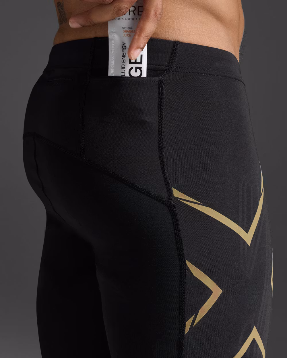 2XU Light Speed Compression Shorts - Black/Gold Reflective (Herr)