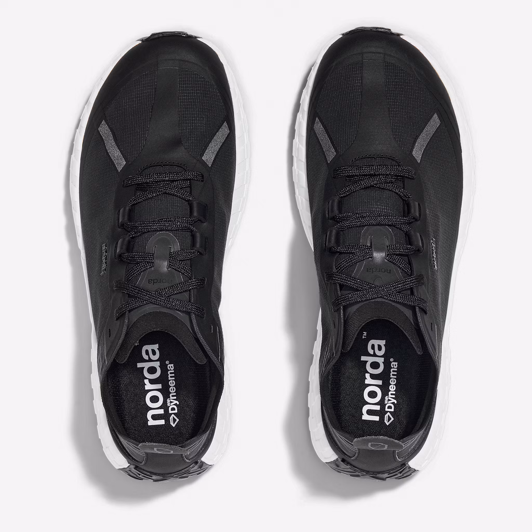 Norda 001A Core Black (Herr)