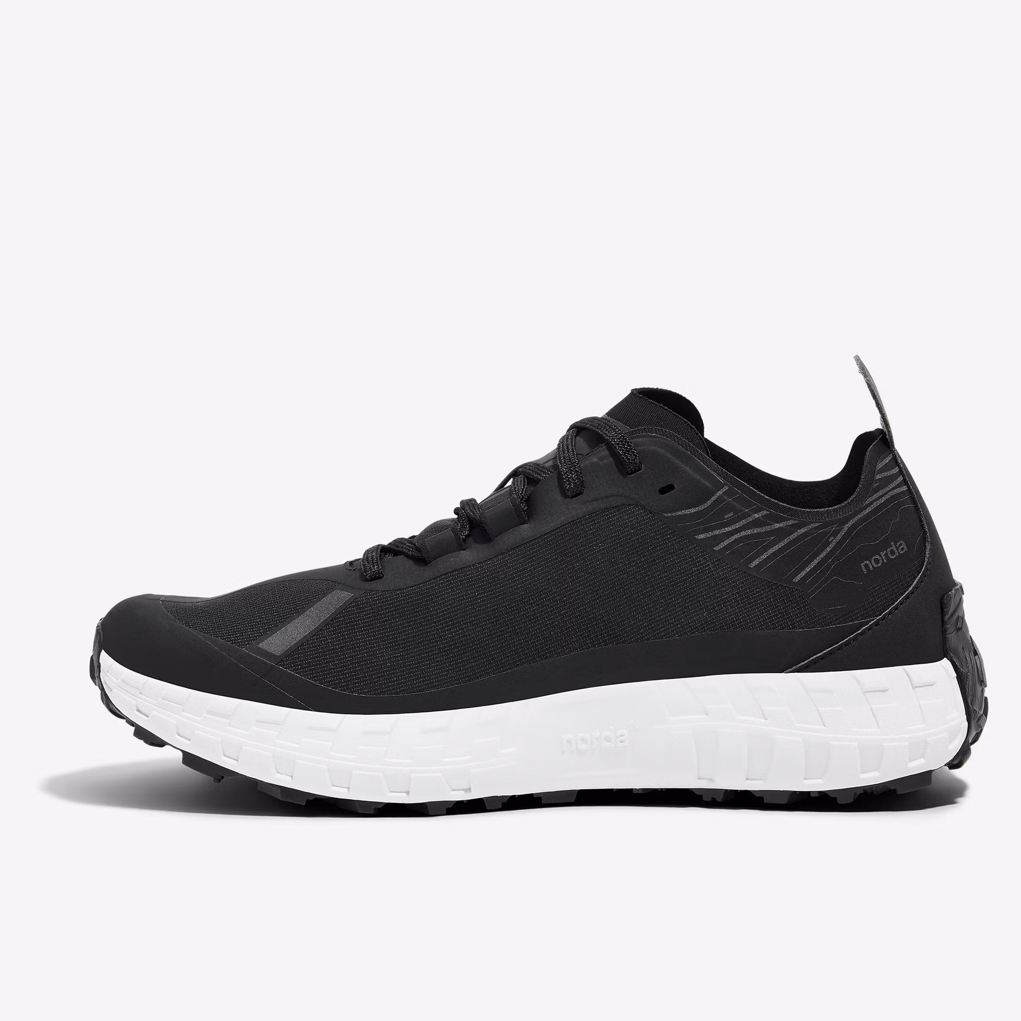 Norda 001A Core Black (Dam)
