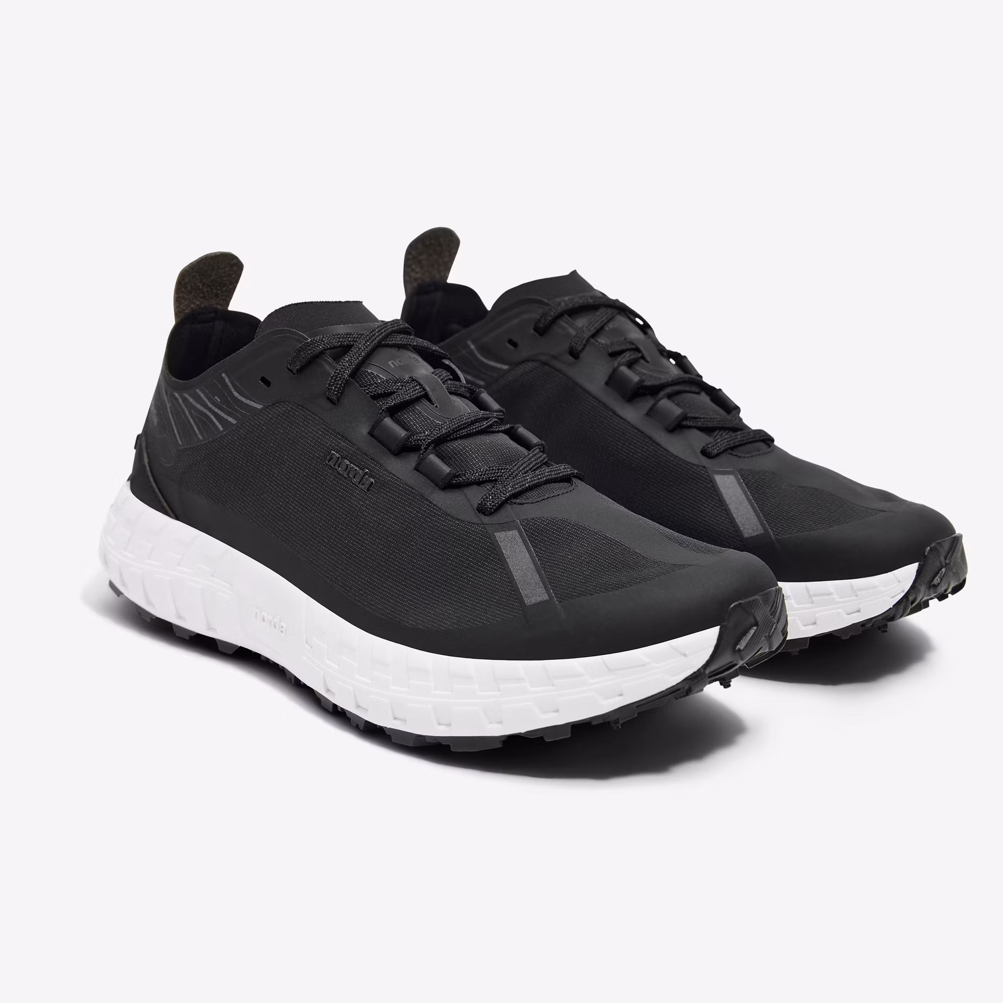 Norda 001A Core Black (Dam)