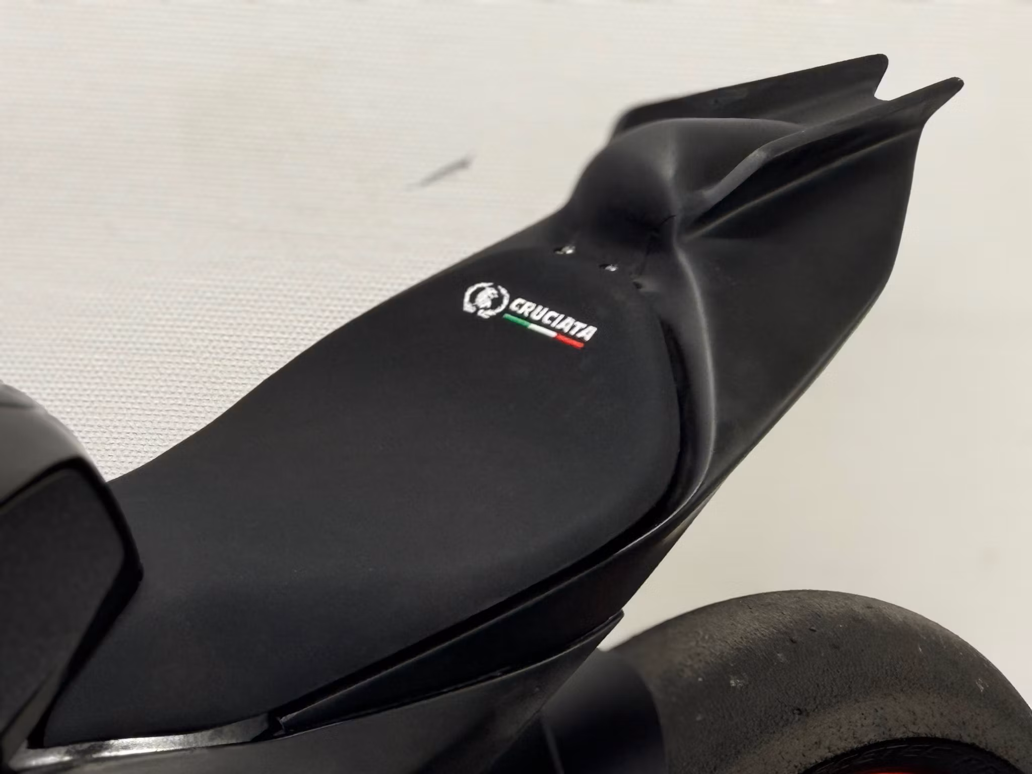 Cruciata Racing - Race kåpset Tuono +21 -