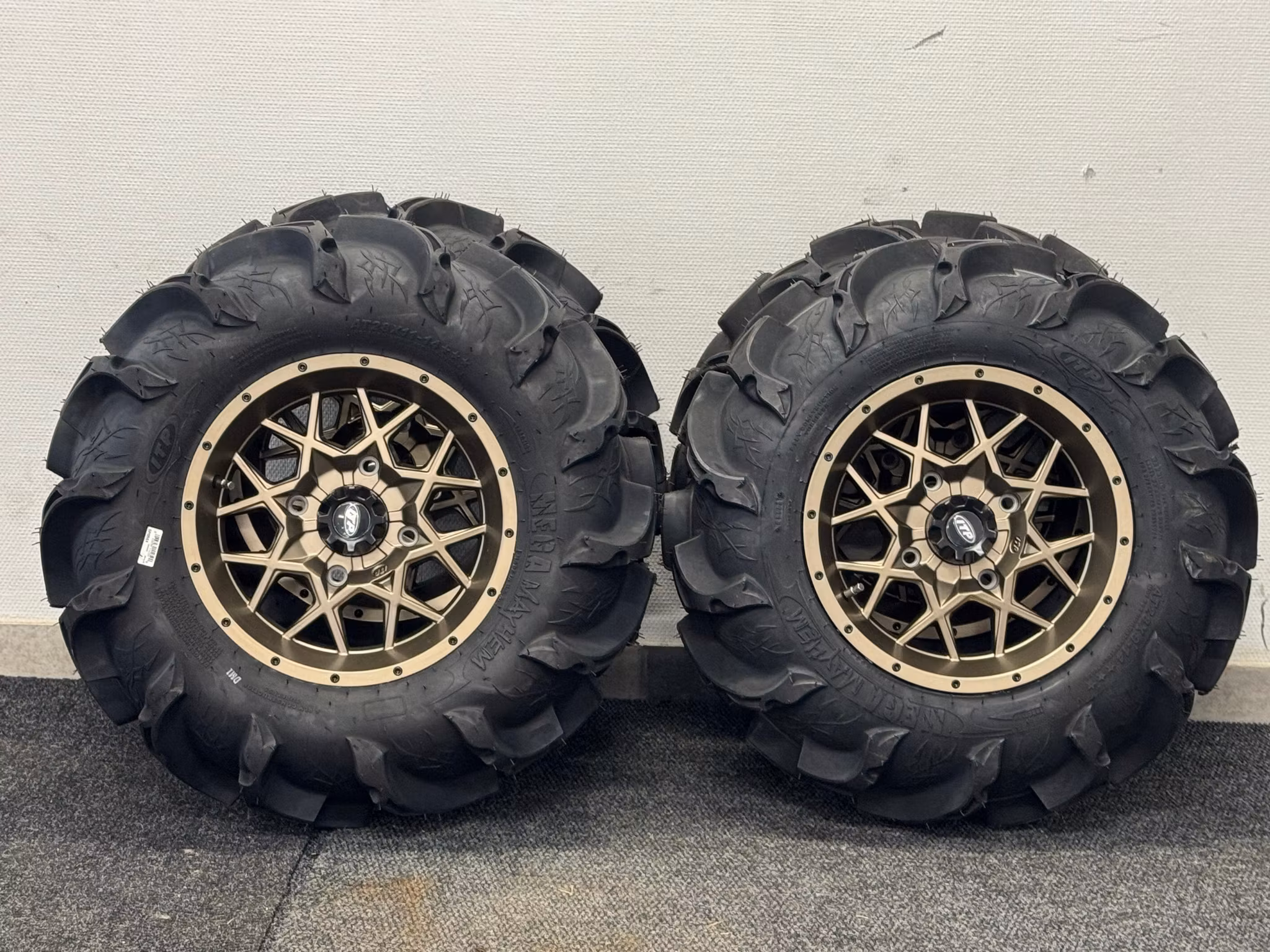 4x110 ITP Hurricane Bronze + ITP Mega Mayhem 28x14”