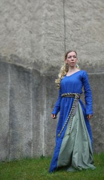 Blå vikingaklänning Saga i Linne