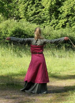 Rosa viking överklänning Maja i Linne