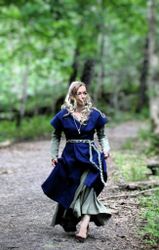 Blå 100% ull viking klänning