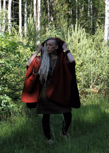 100%  Ull Cape i rostfärg