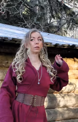 Vinröd Viking klänning