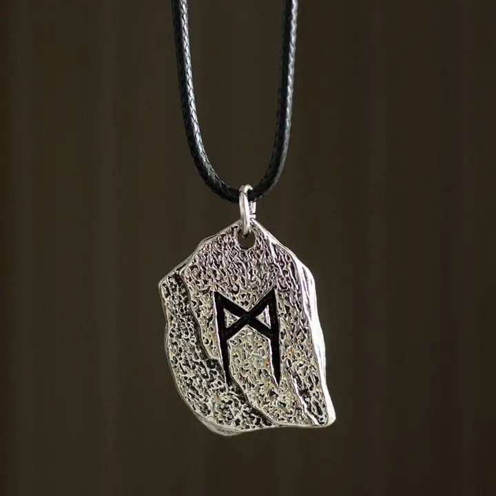 Förvandlingens runa vikingahalsband
