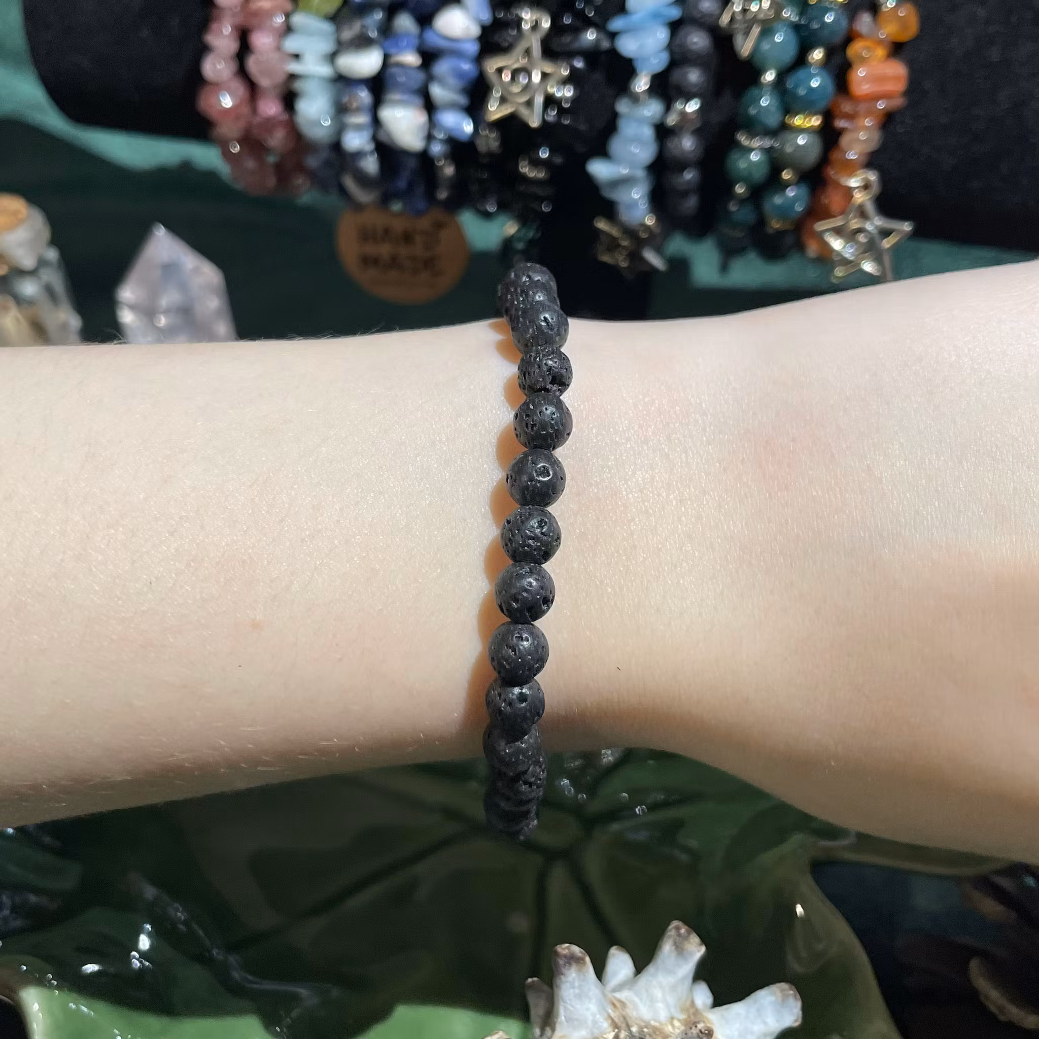 Armband - Lavasten - Rund (5-6mm)