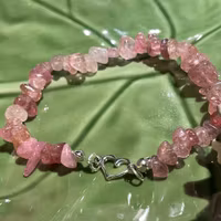 Armband - Jordgubbskvarts - Chips - Hjärta Charm