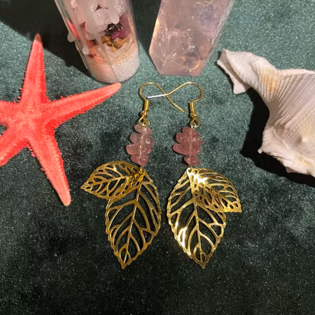 Örhängen - Jordgubbskvarts - Chips - Guld Blad Charms