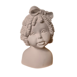 Sjungande flicka, 10cm