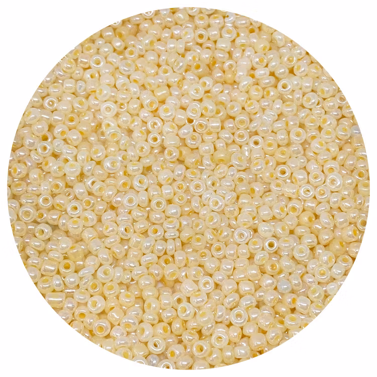 Seed beads 8/0 light lemon