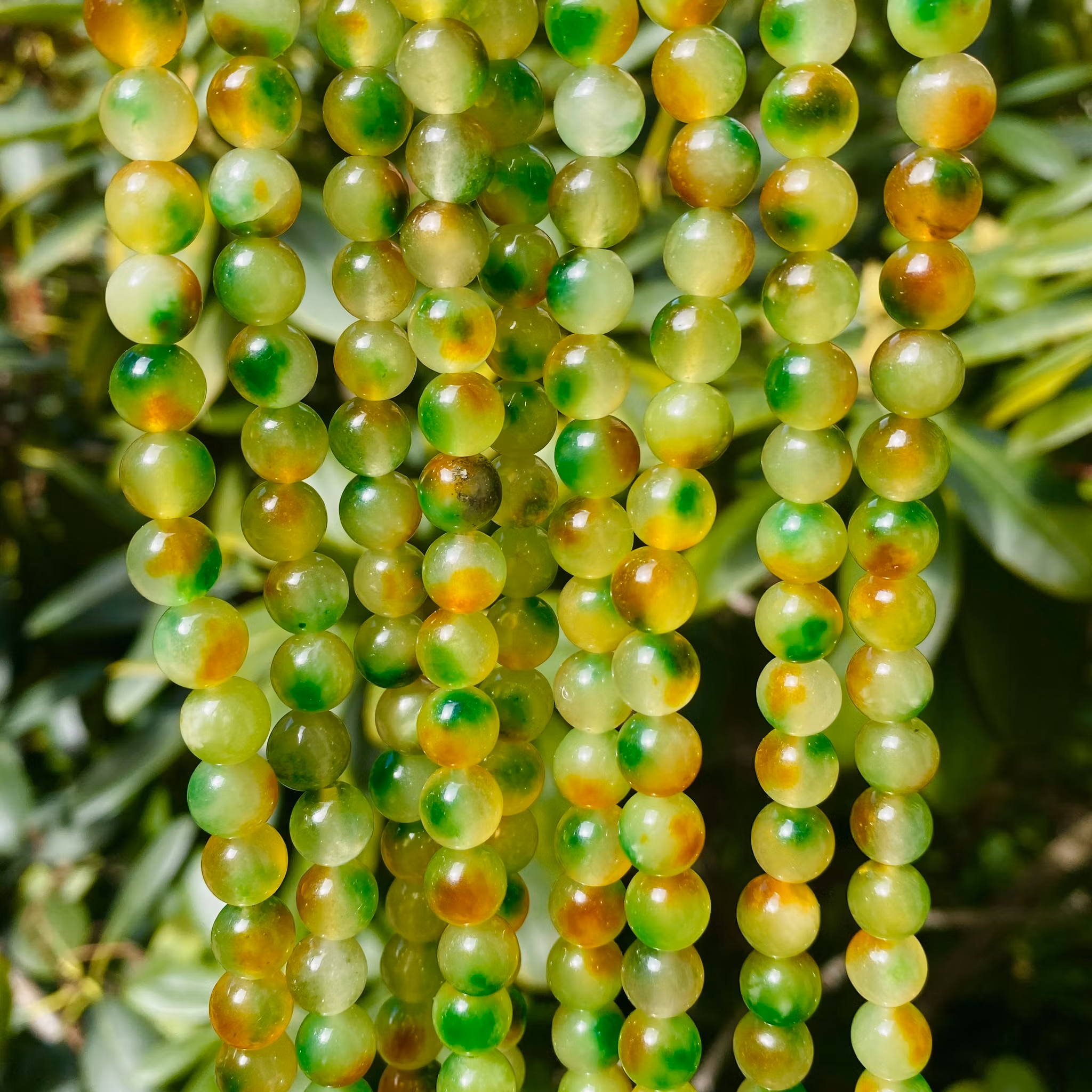 Jade 8 mm green yellow