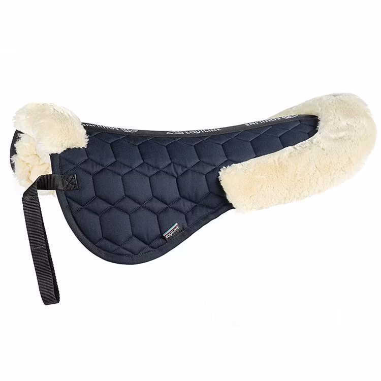 Equiline Cloud pad i konstfårskinn