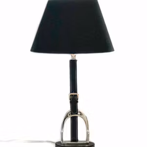 Bordslampa med stigbygel