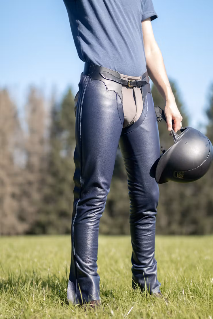 Dyon Chaps i skinn utan frans