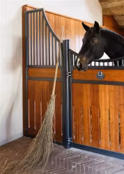 Grooming Deluxe Bamboo Broom
