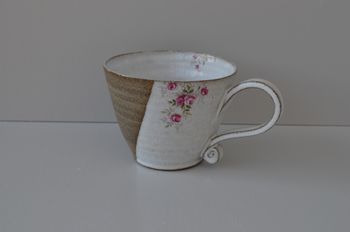 Temugg med ros dekor