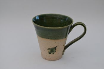 Espresso mugg med grönt eklöv dekor