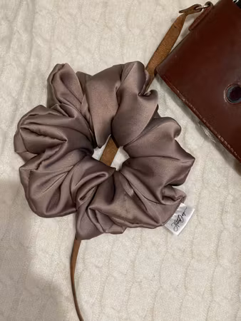 Fluffy Schrunchie
