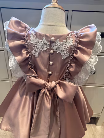 Bohemian satin dress (3 år)
