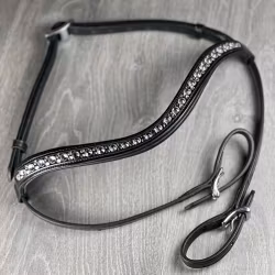 Huvudlag med vita stenar