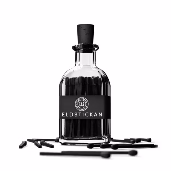 Eldstickan tändstickor midnatt