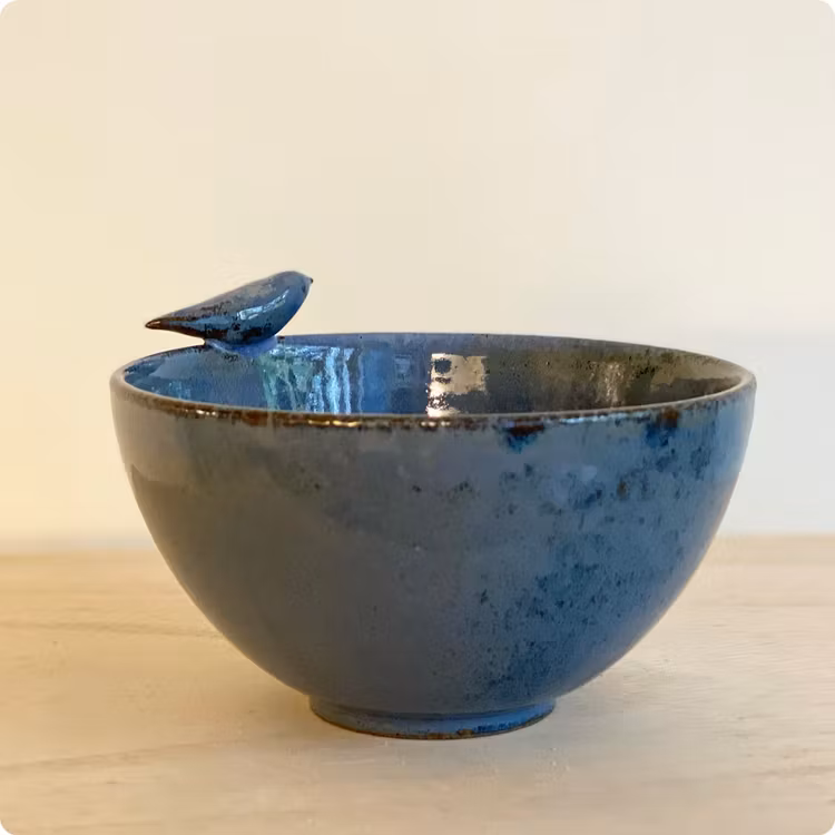 Skål fågel blå
