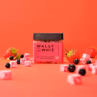 Wally And Whiz – Vingummin Svartvinbär & Jordgubb, 140g