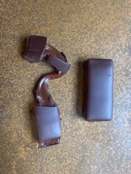 Storm & Bille - Chokladkola Hallon, 25g