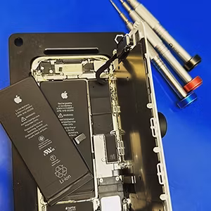iPhone service med äkta Apple-batterier?