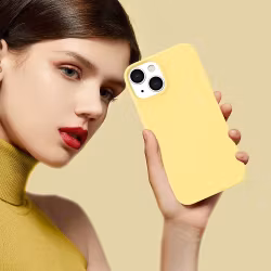 iPhone 13 MC Silikonskal Gul