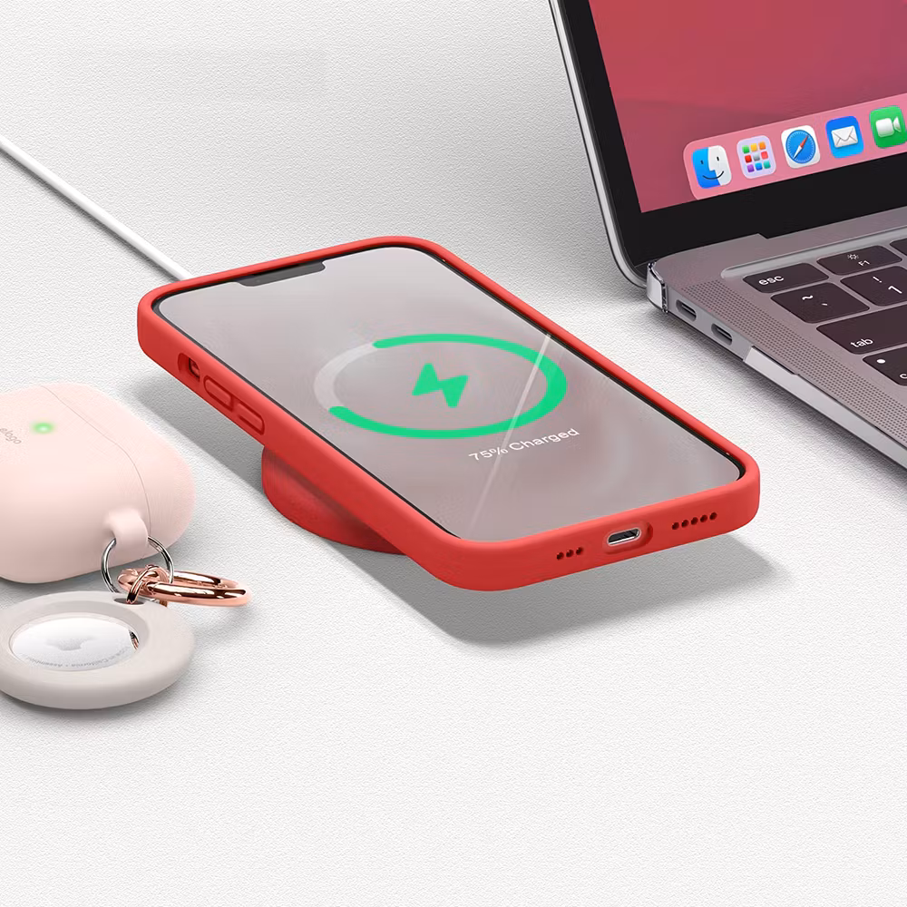 iPhone 13 MC silikonskal scarlet färg