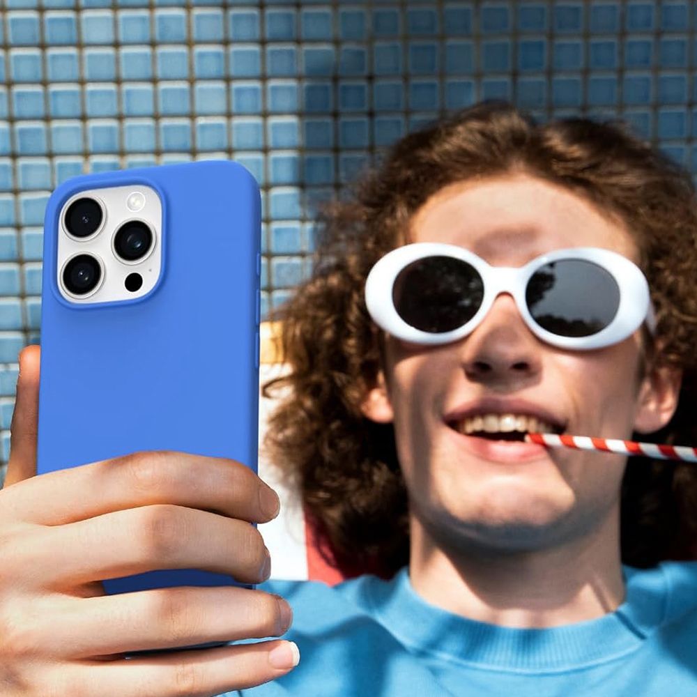 iPhone 16 Pro MC Silikonskal Blå färg