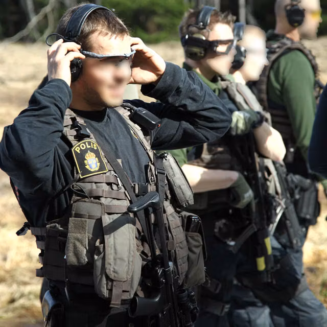 MODULAR TACTICAL VEST -10