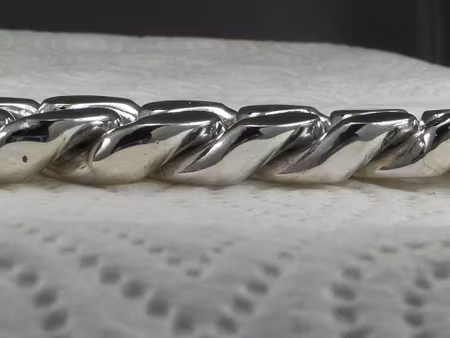 Pansarlänk 20 mm. x 6.5 mm. 100% solid 92,5 Sterling Silver. Handsmide.