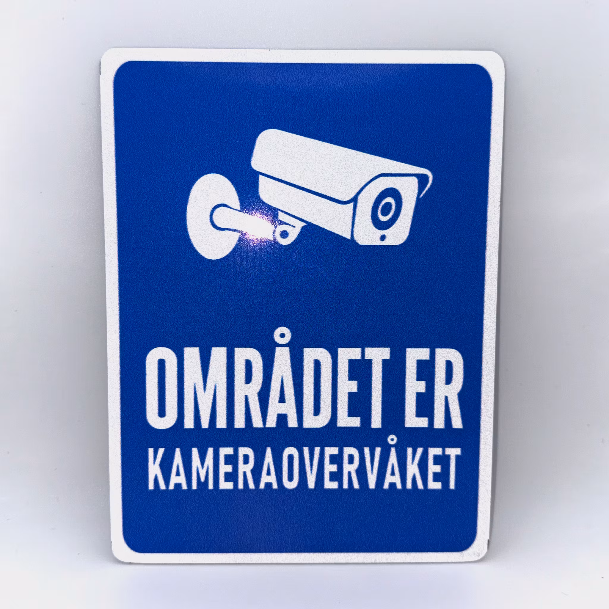 Kameraovervåking-skilt – 15 × 20 cm, reflekterende plast, selvklebende