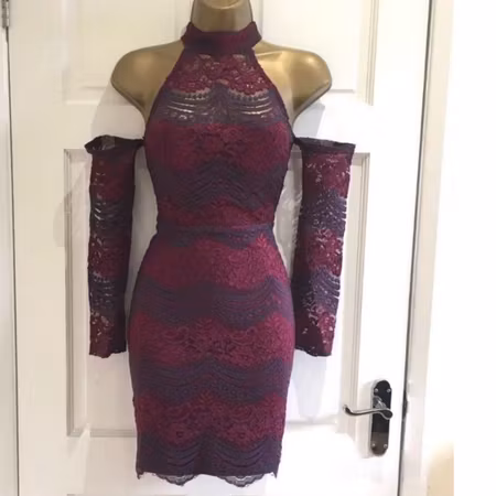 Fab New Lace Cold Shoulders Sleeves Wine Party
