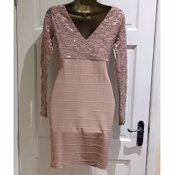 JANE NORMAN Mauve Pink Sequin Lace Plunge Bodycon Party Dress