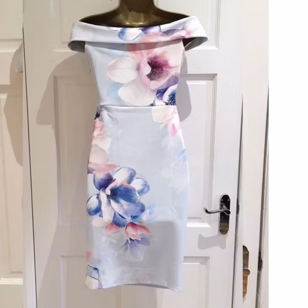 LIPSY Baby Blue Bardot Floral Pencil
