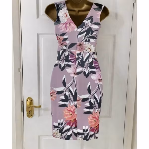 LIPSY-Lilac-Plunge-Neck-Floral-Dress