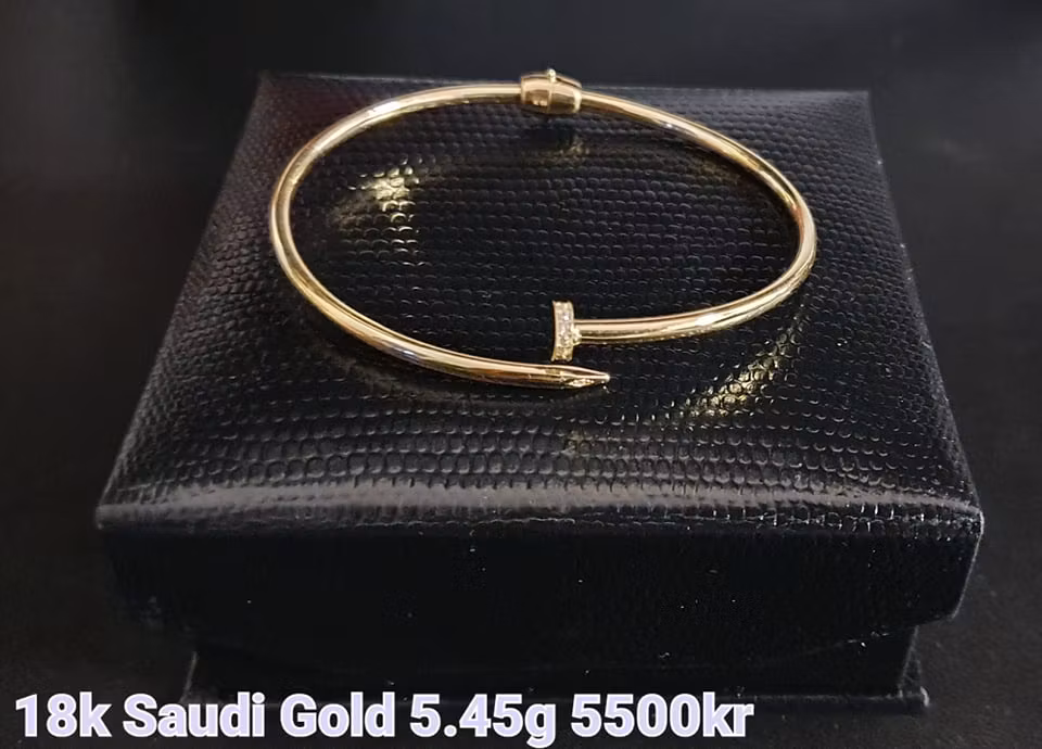 18k Saudi Gold Nail Bangle