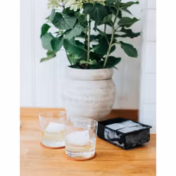 Ijs Iskuber XL 5*5 cm svart silicon