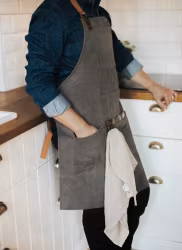 Freya Förkläde canvas grå 7 fickor pu läder  68*74cm