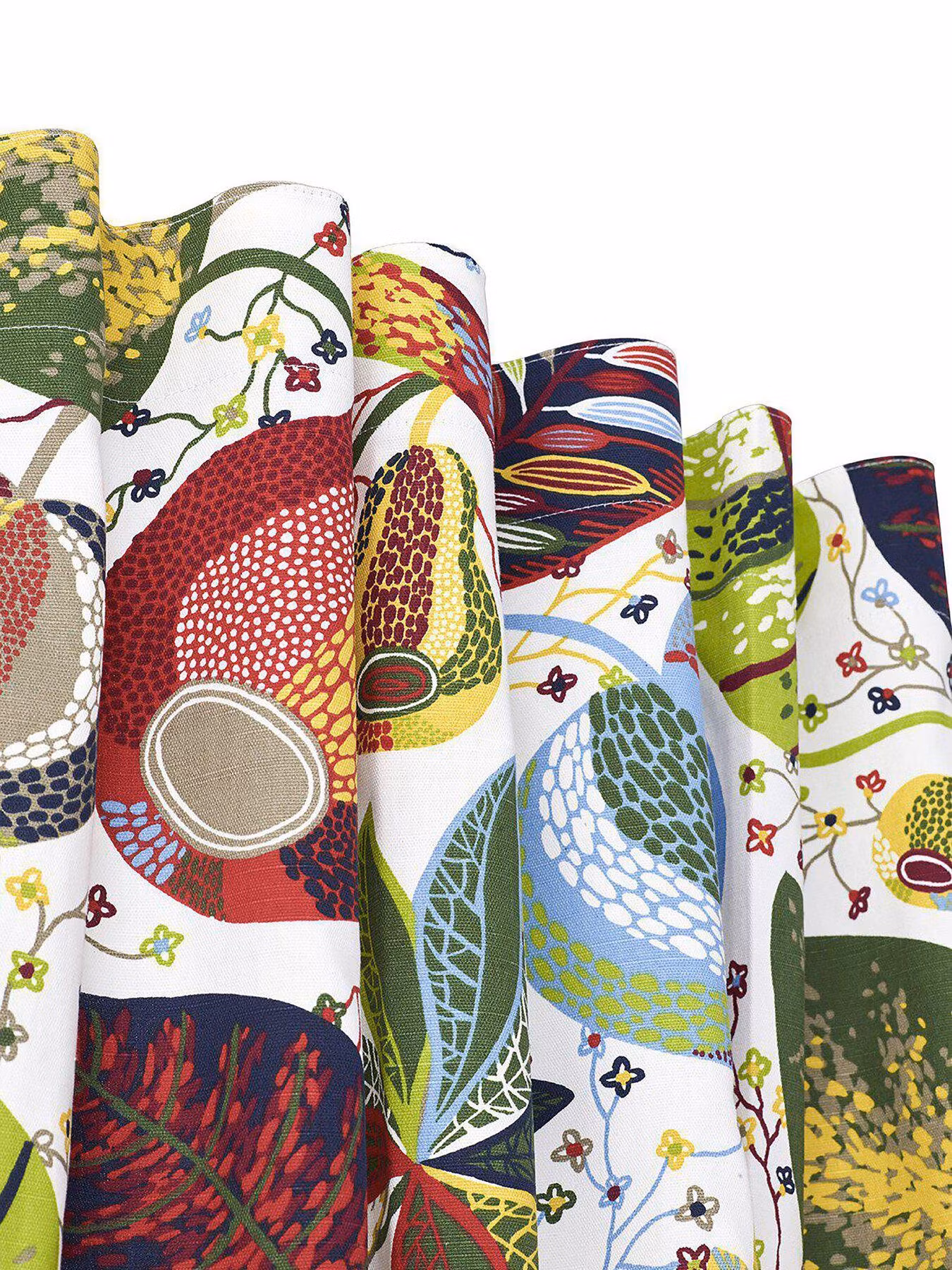 A&E Curtain 2P