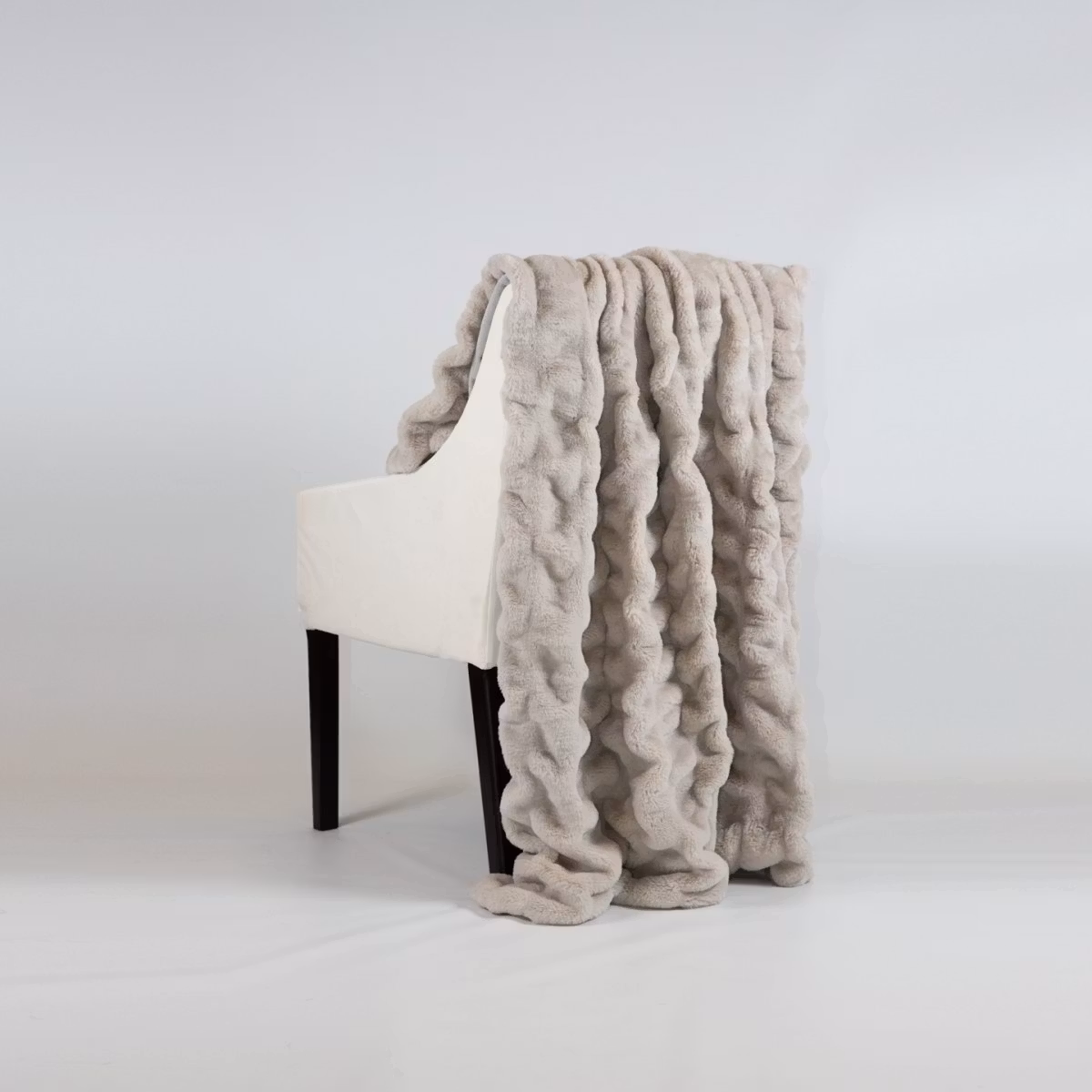 Pläd fuskpäls Bubblor Oyster